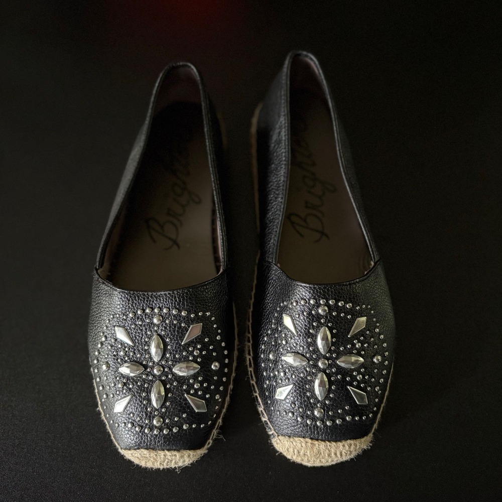 Black leather espadrille Brighton bedazzle silver stud design size 8 flats
